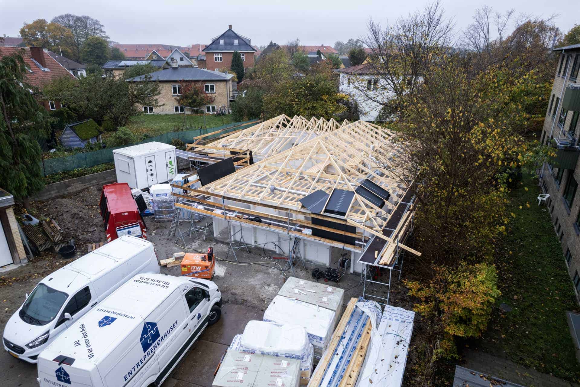 Tagarbejde dronebillede